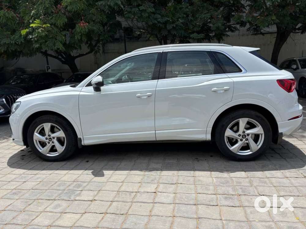 Audi Q3 40 Tfsi Premium Plus, 2023, Petrol
