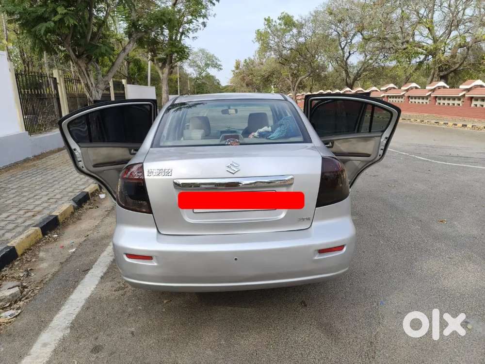 Maruti Suzuki Sx4 2011