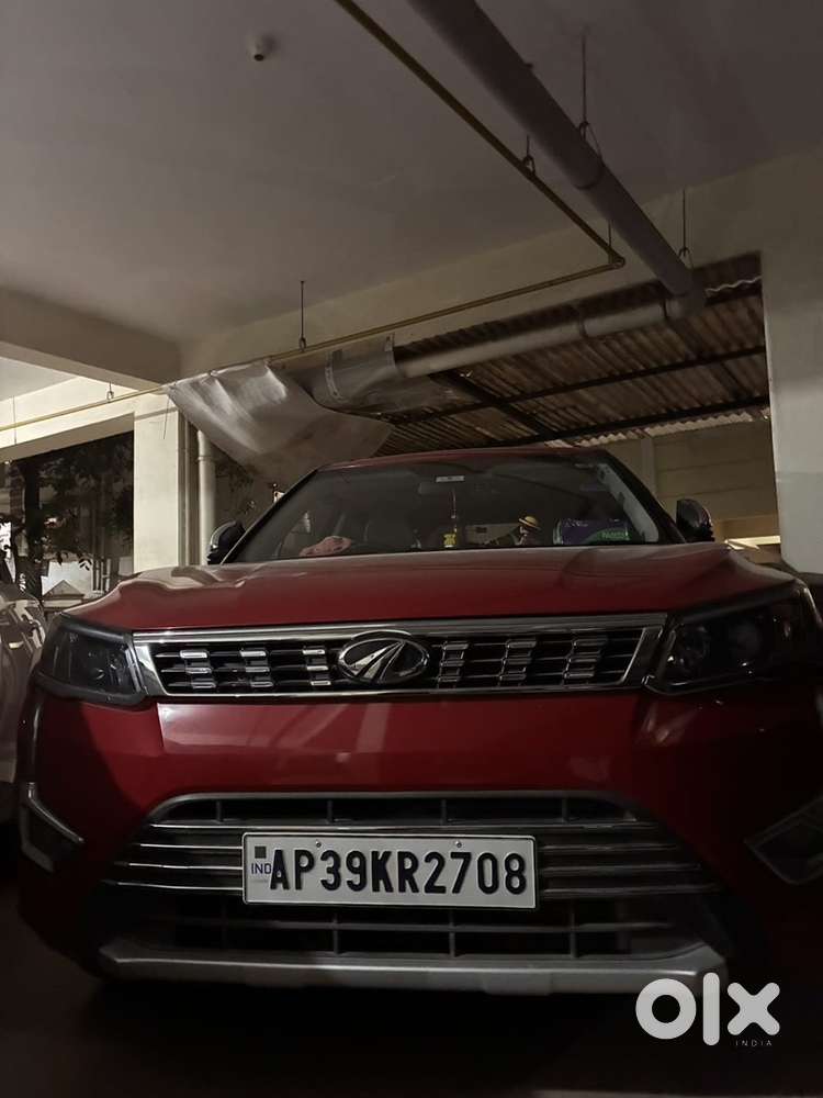 Mahindra Xuv300 2021 Petrol Well Maintained