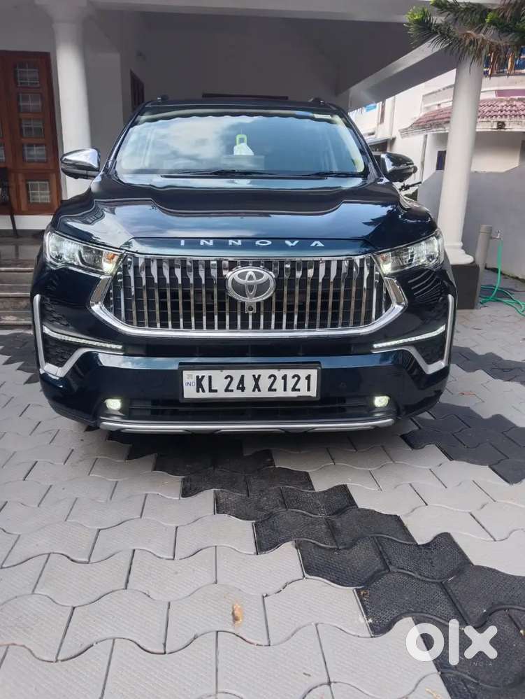 Toyota Innova Hycross 2024 Hybrid