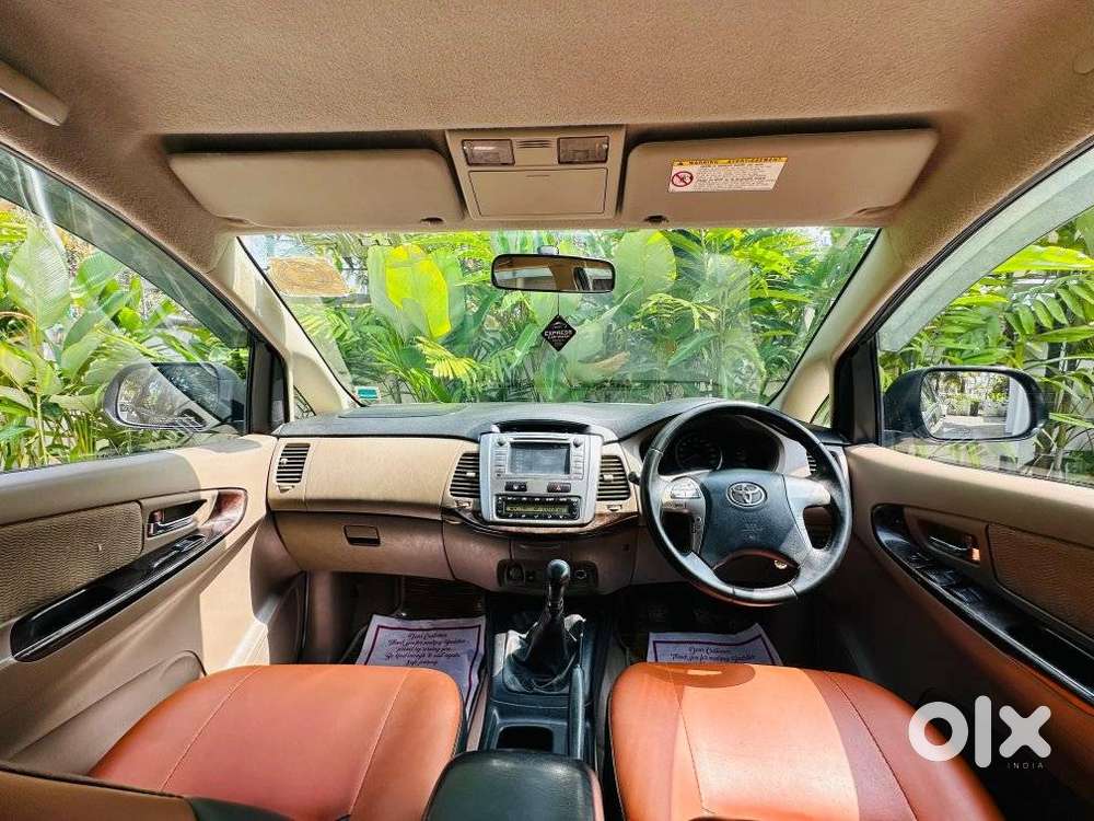 Toyota Innova 2.5 Vx 7 Seater Bs Iv, 2015, Diesel