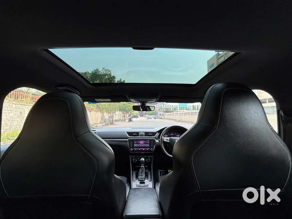 Skoda Superb, 2021, Petrol