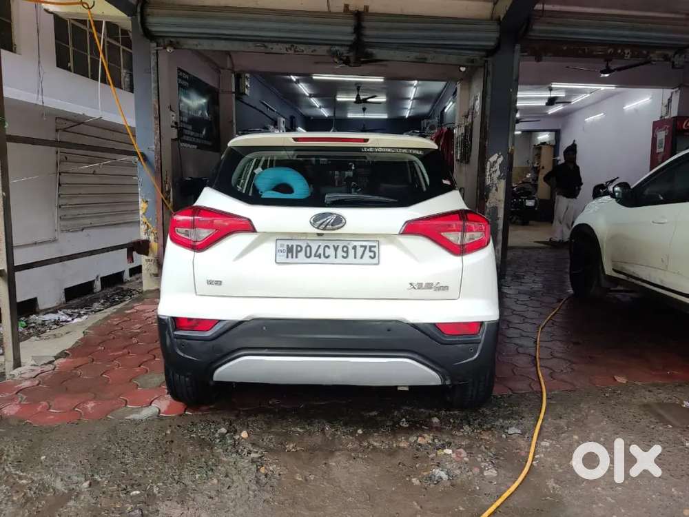 Mahindra Xuv300 2020 Petrol Well Maintained