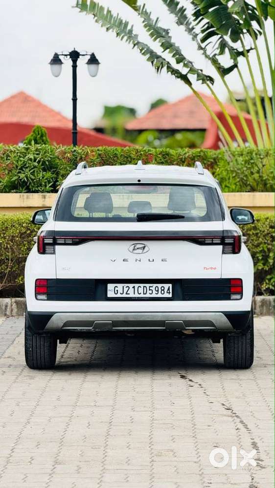 Hyundai Venue, 2023, Petrol