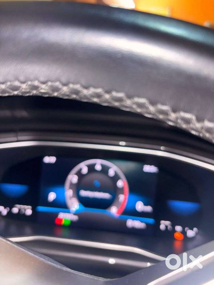Volkswagen Taigun 1.0 Tsi Highline At, 2023, Petrol