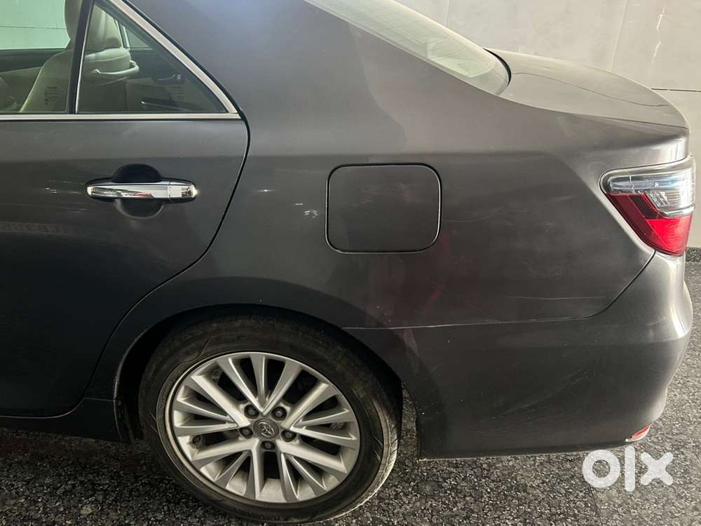 Toyota Camry Hybrid 2017