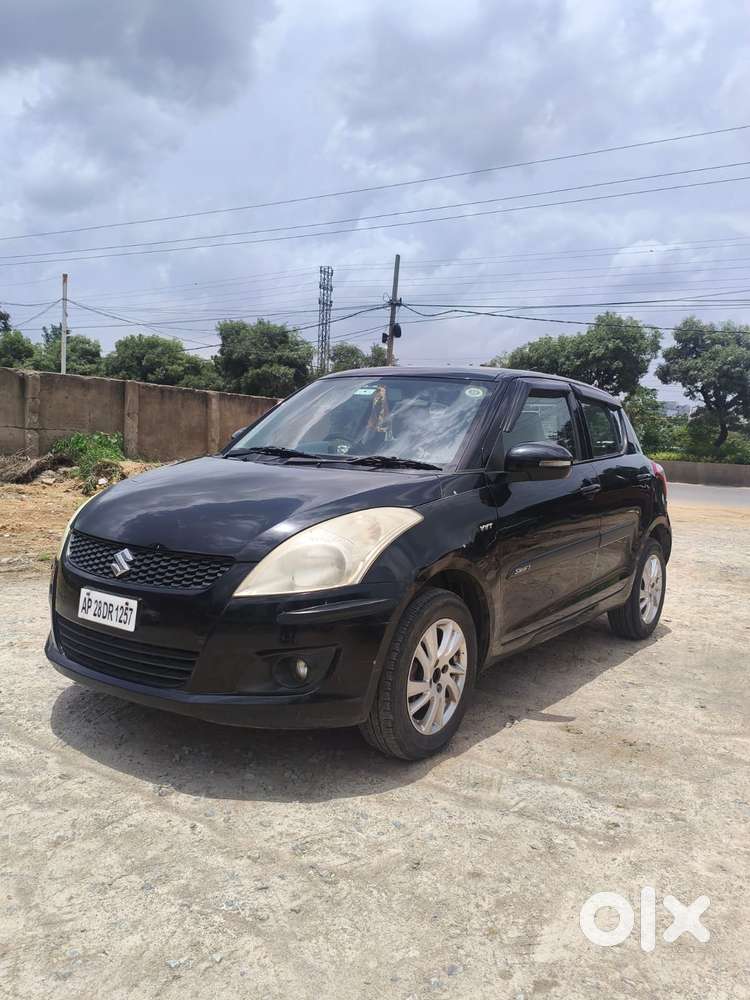 Maruti Suzuki Swift Vvt Zxi, 2012, Petrol