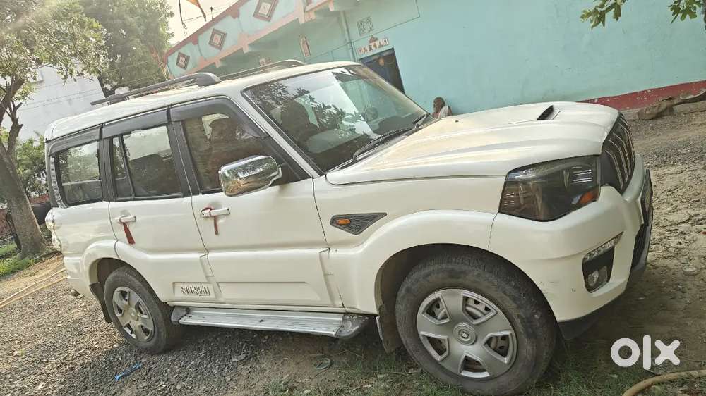 Mahindra Scorpio 2017 Diesel Automatic Year