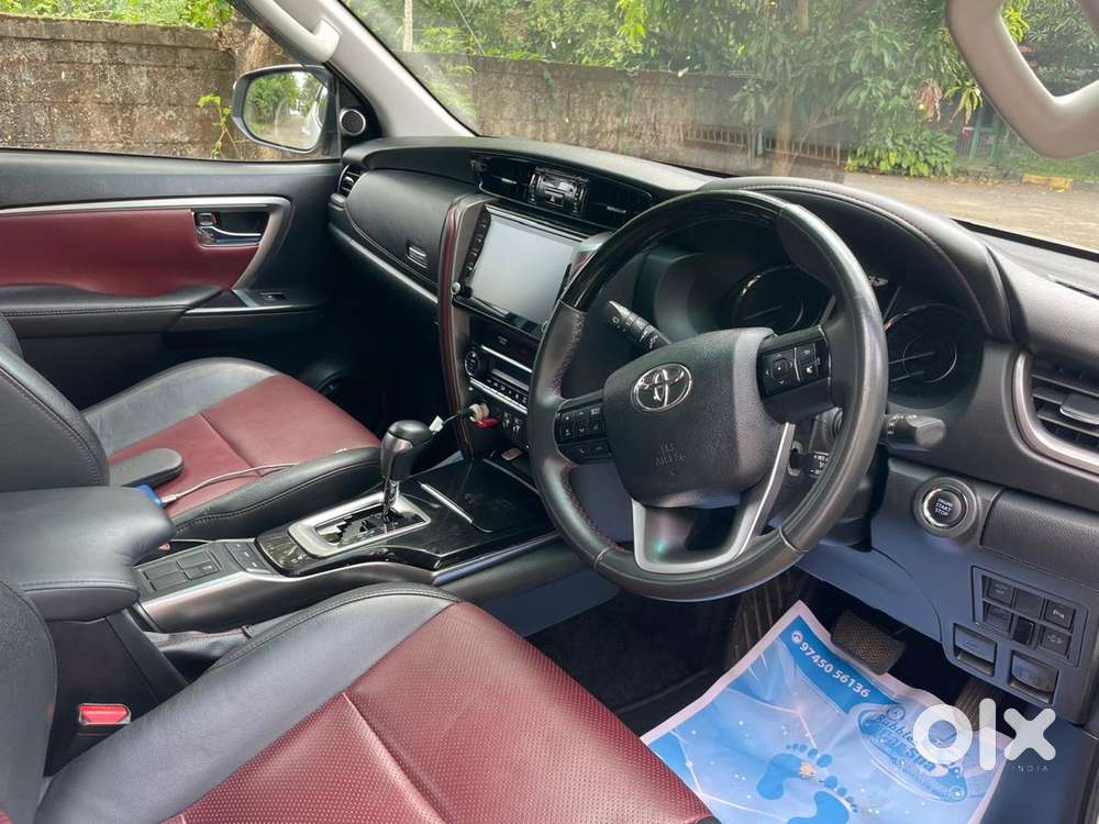 Toyota Fortuner Legender 2022