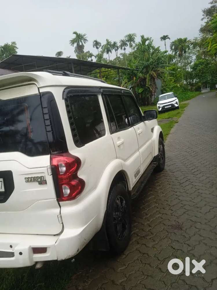 Mahindra Scorpio Classic 2015