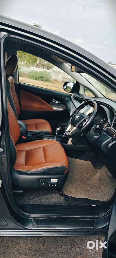 Toyota Innova Crysta 2.8z Automatic, 2018, Diesel