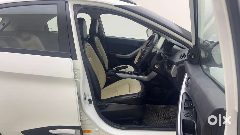 Tata Nexon 1.5 Revotorq Xm, 2023, Diesel