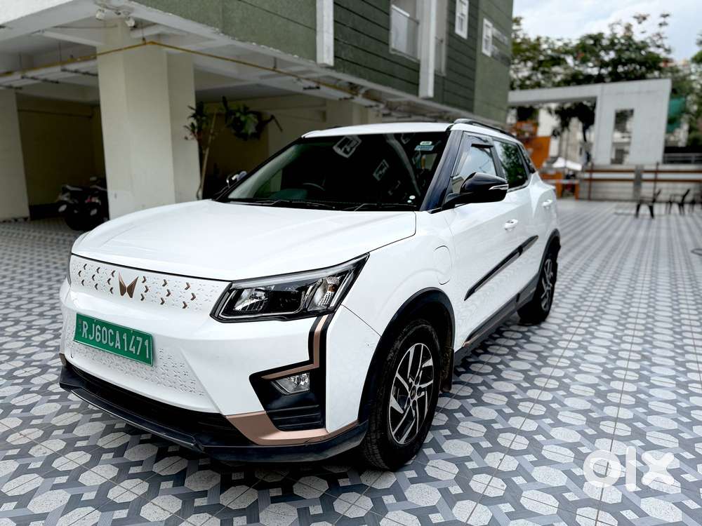 Mahindra XUV400 EV EL Fast Charger DT, 2024, Electric - Photo 2
