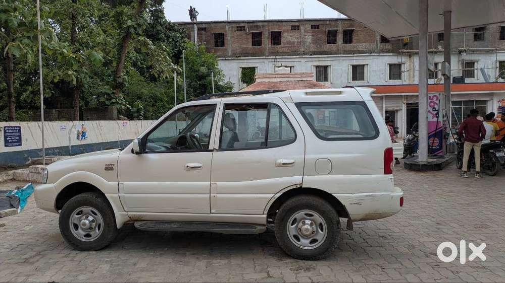 Tata Safari 2012– Excellent Engine, New Tyres, Insurance
