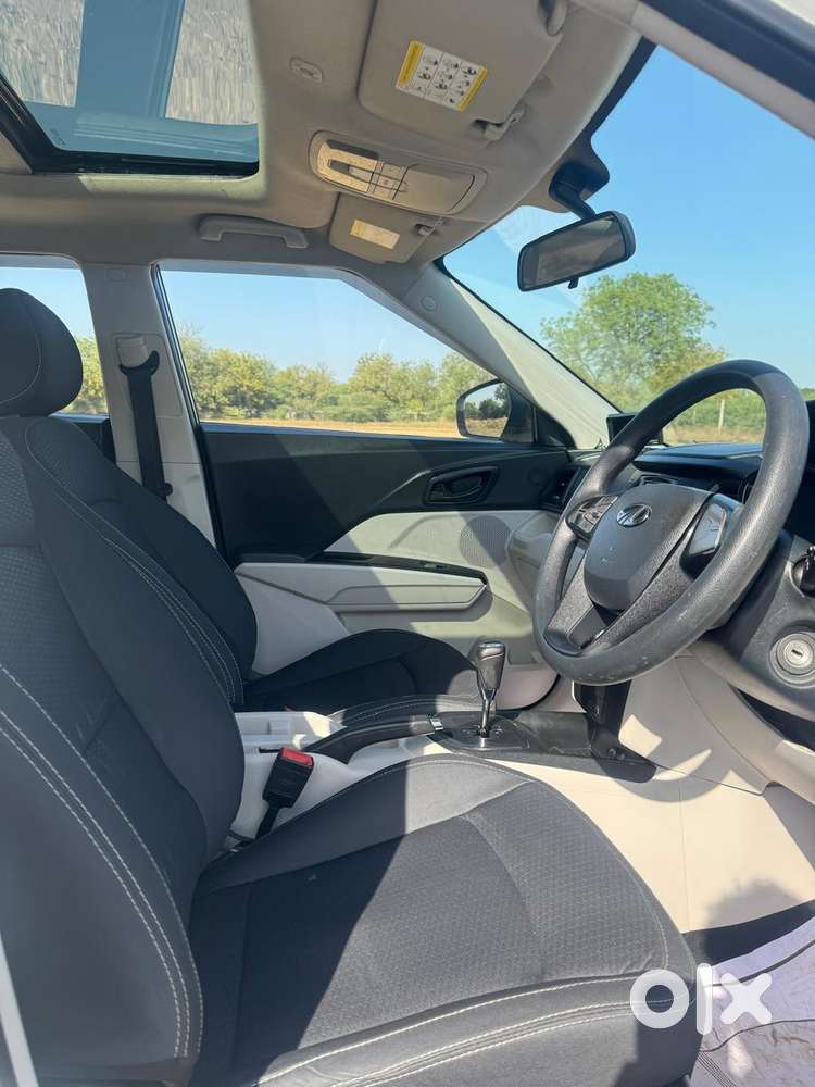 Mahindra Xuv300 W6 Amt Diesel, 2021, Diesel
