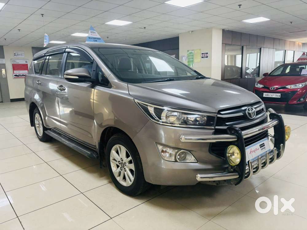 Toyota Innova Crysta 2.4 G Mt 8s, 2017, Diesel