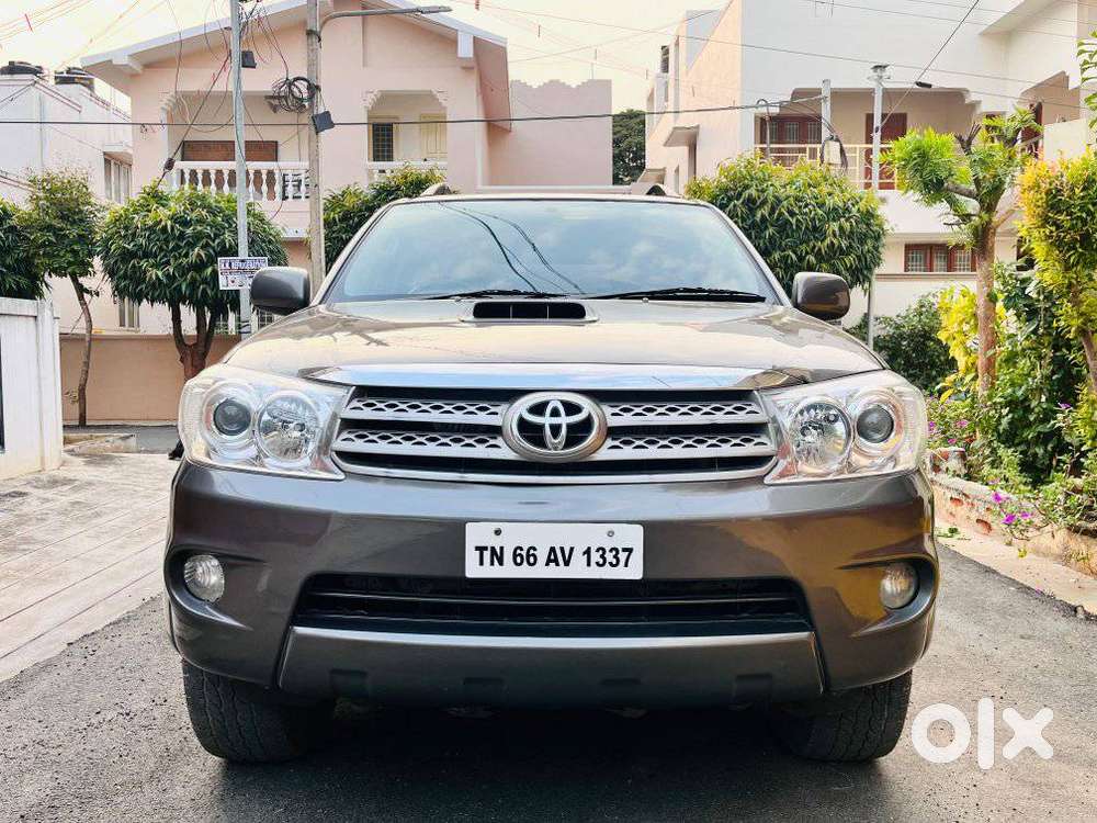 Toyota Fortuner, 2010, Diesel