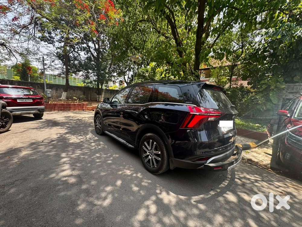 Mahindra Xuv700 Ax7 Dsl 2025 Model  Diesel  Manual