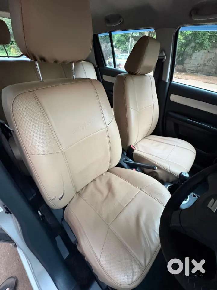 Maruti Suzuki Swift Vxi, 2011, Petrol
