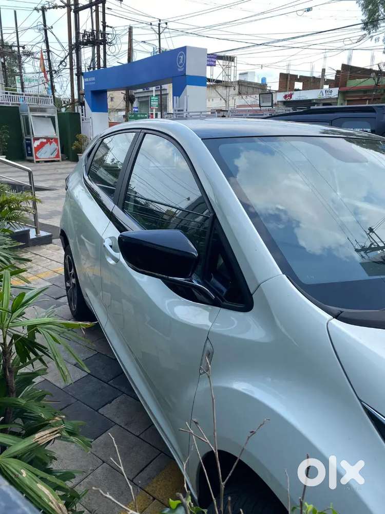 Tata Altroz Xz Plus S 2024 Petrol Well Maintained
