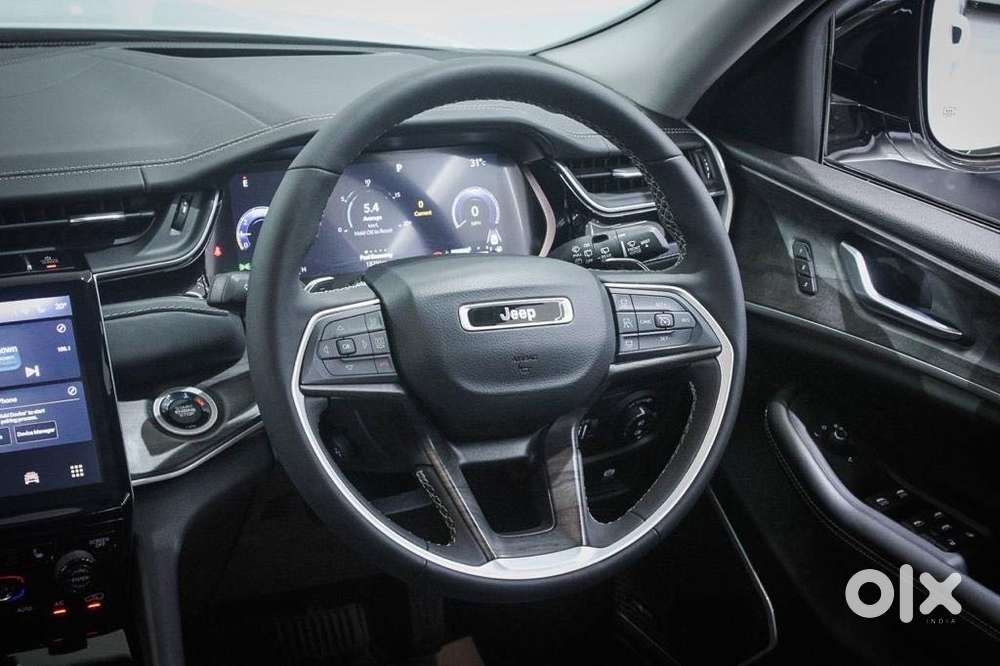 Jeep Grand Cherokee Limited (o) 4x4 At, 2022, Petrol