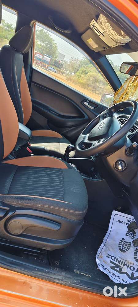 Hyundai I20 Sportz Plus Dual Tone, 2019, Petrol