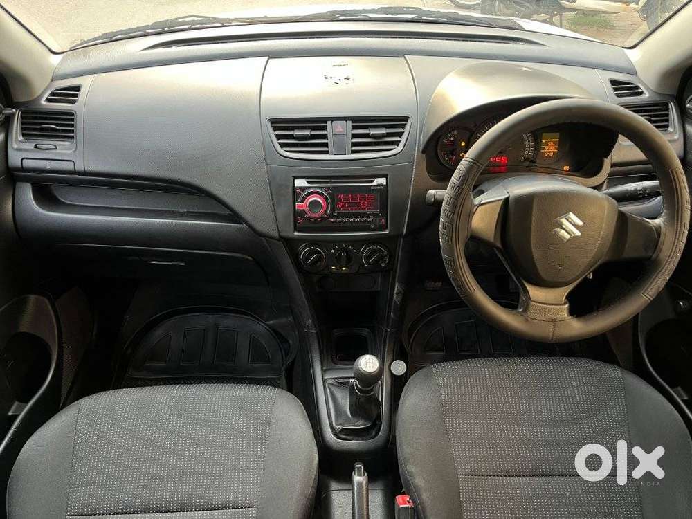 Maruti Suzuki Swift Lxi Optional-o, 2014, Petrol