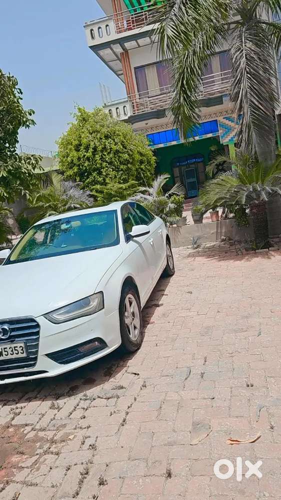 Audi A4 2012 Petrol 121000 Km Driven