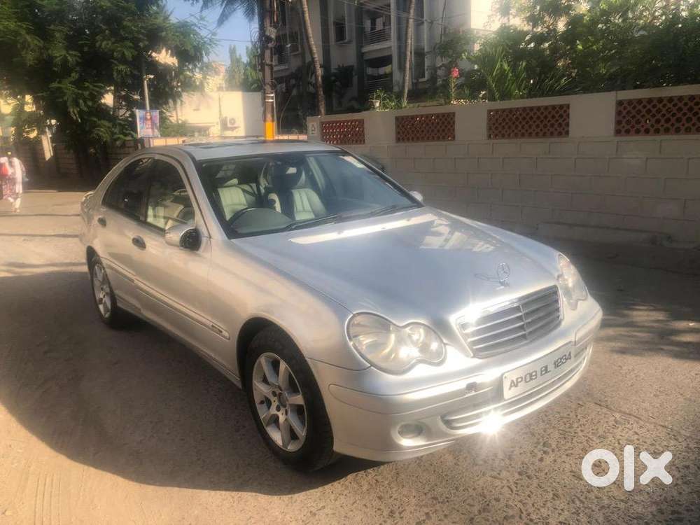 Mercedes Benz Petrol 2006 Model 88000kms Price:2,75,000/-neo