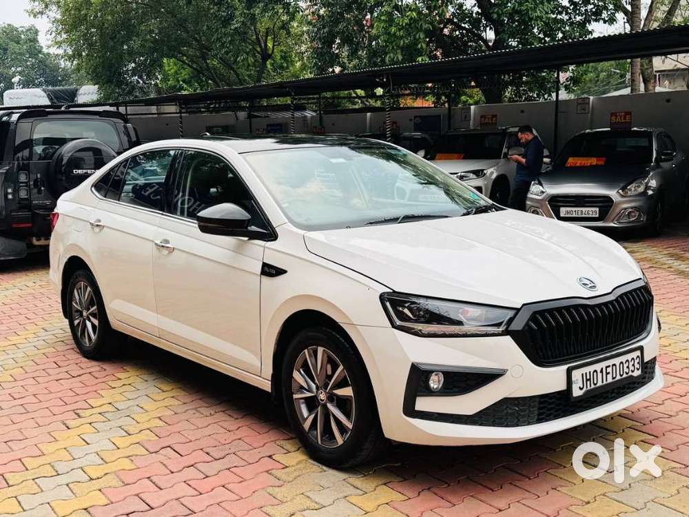 Skoda Slavia 1.0 Tsi Style At, 2023, Petrol