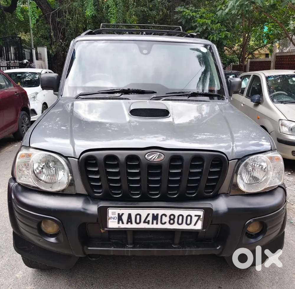 Mahindra Scorpio 2006