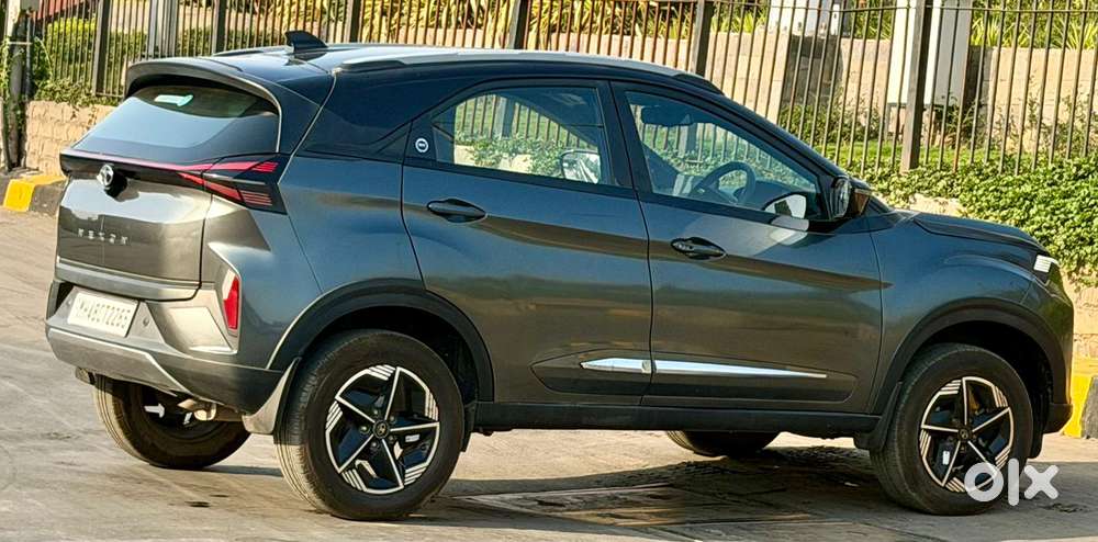 Tata Nexon, 2023, Petrol