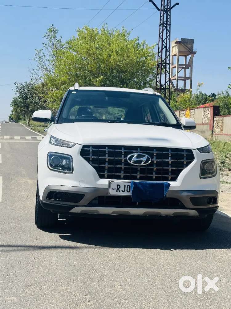 Hyundai Venue 2020 Diesel Well Maintained