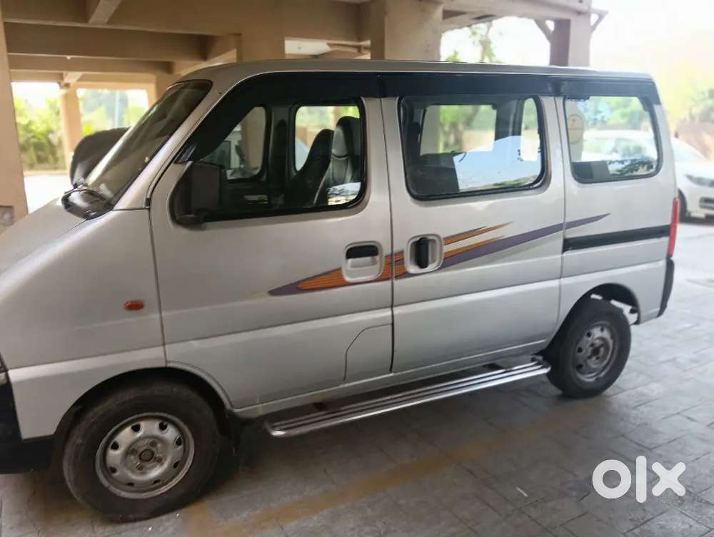 Maruti Suzuki Eeco 2015 Petrol + Cng 175000 Km Driven