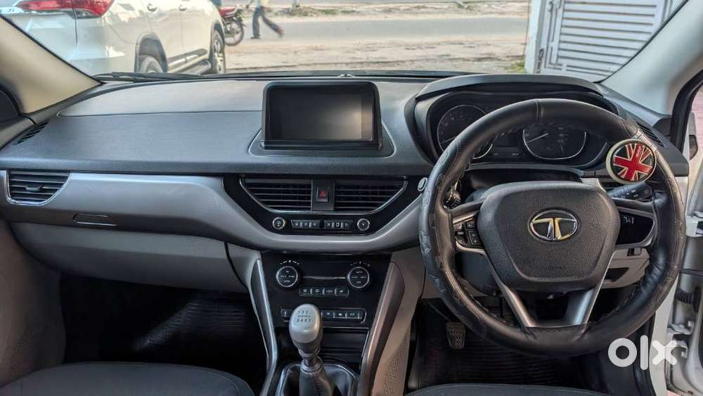 Tata Nexon 1.2 Revotron Xz Plus, 2018, Petrol