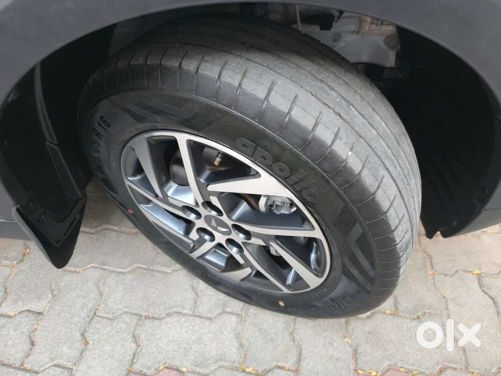Mahindra Xuv300 W8 Option, 2024, Petrol