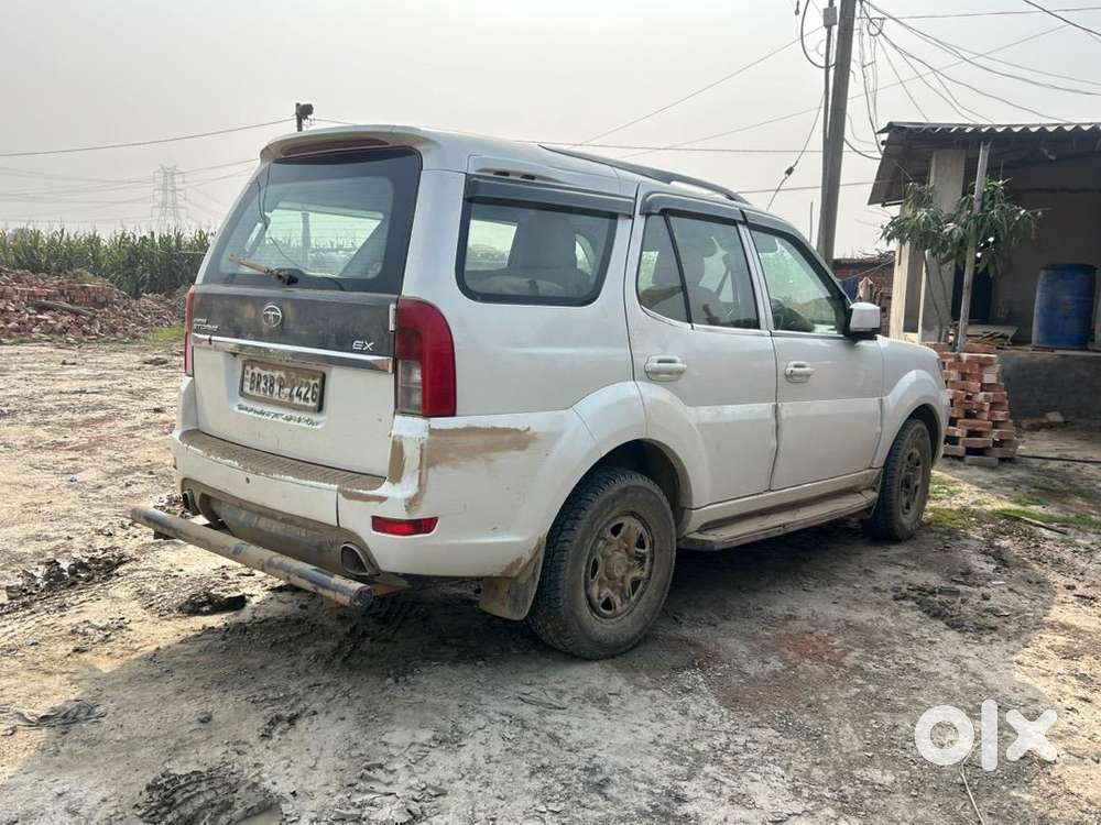 Tata Safari Storme 2017 Diesel 123000 Km Driven