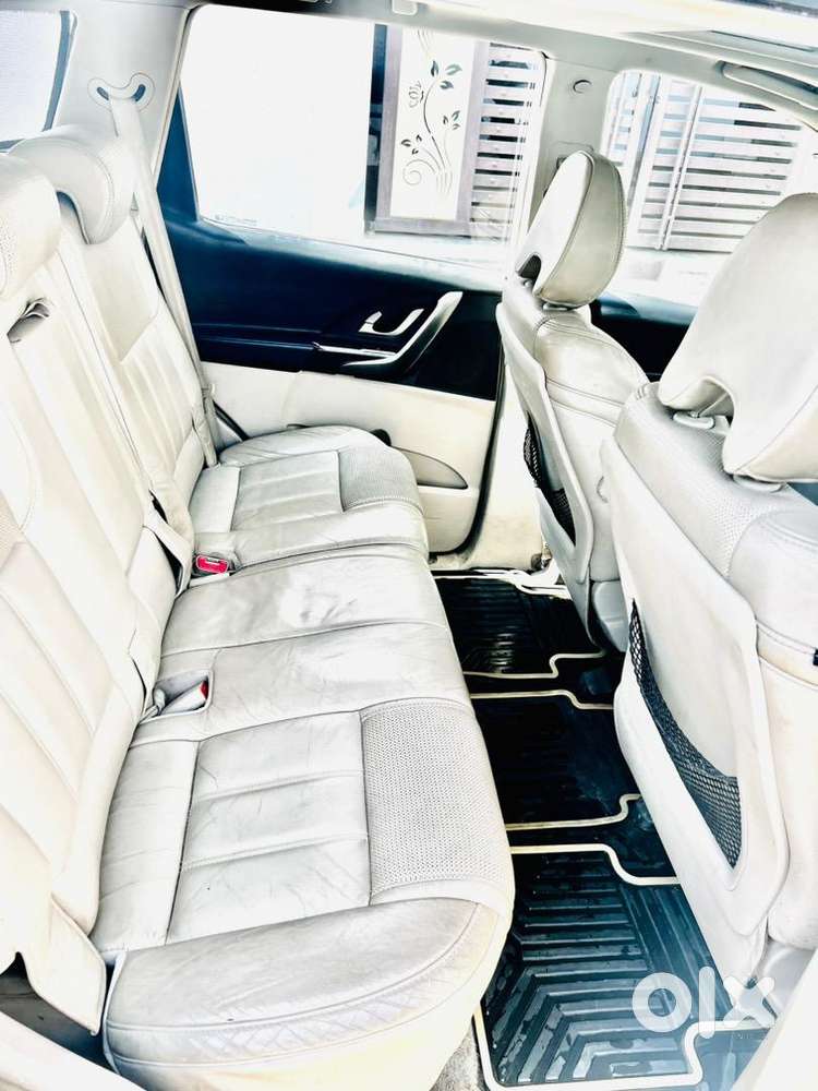 Mahindra Xuv500 2016 Diesel Well Maintained New Condition Top Model