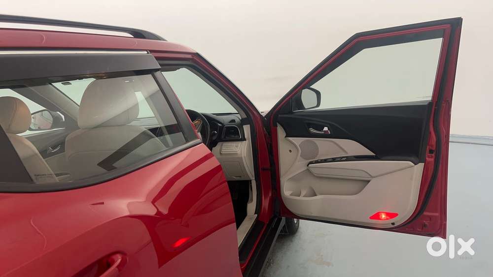 Mahindra Xuv300 W8 Diesel, 2020, Diesel