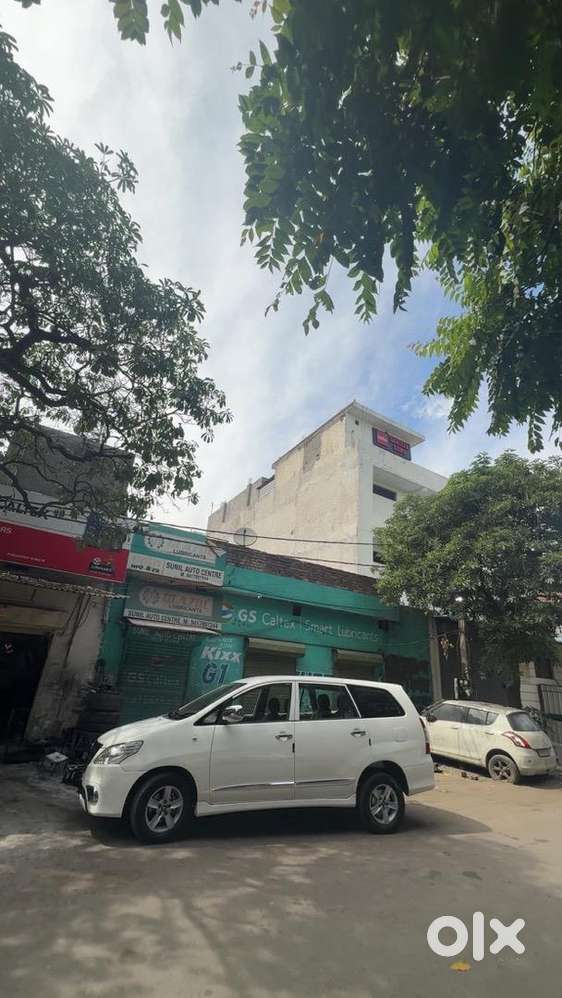 Toyota Innova 2012 Diesel 166000 Km Driven