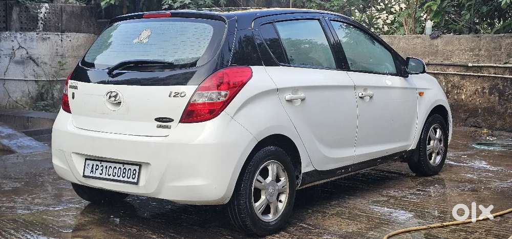 Hyundai I20 2012-top End