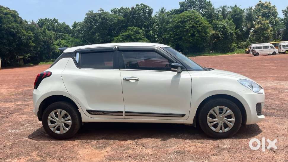 Maruti Suzuki Swift Vxi Ags, 2019, Petrol