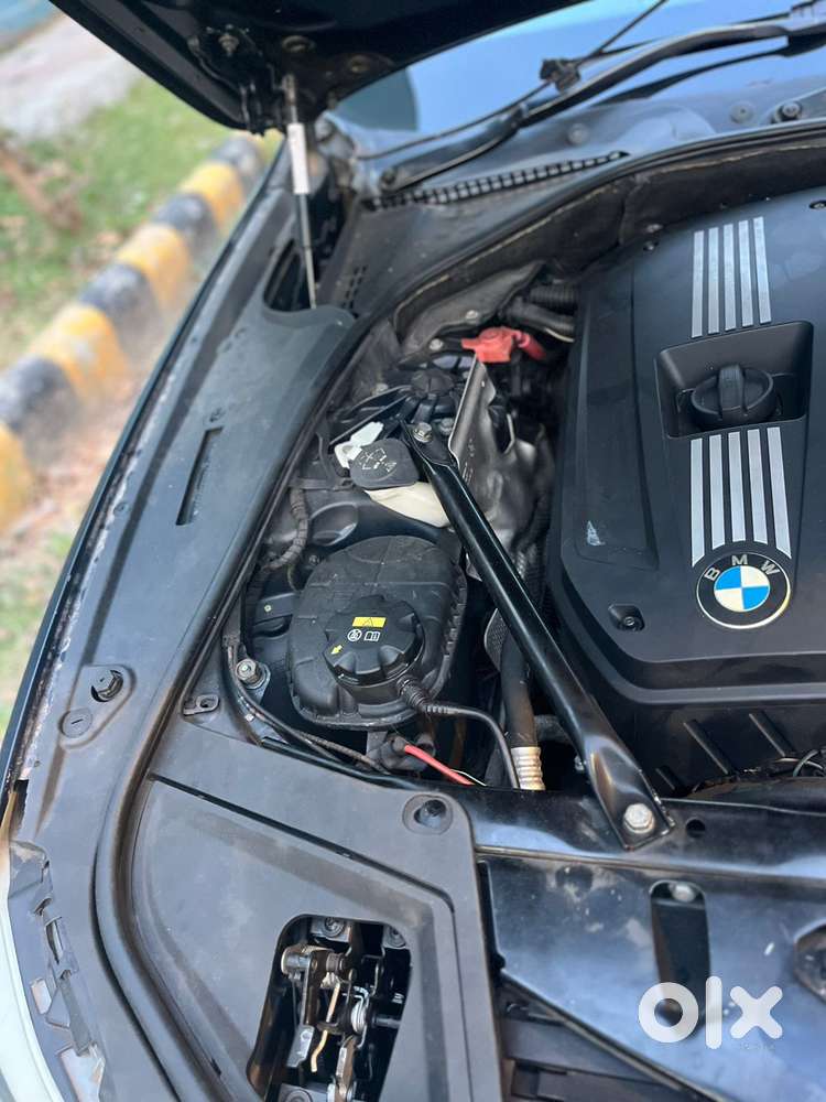 Bmw 5 Series 523i Sedan, 2011, Petrol