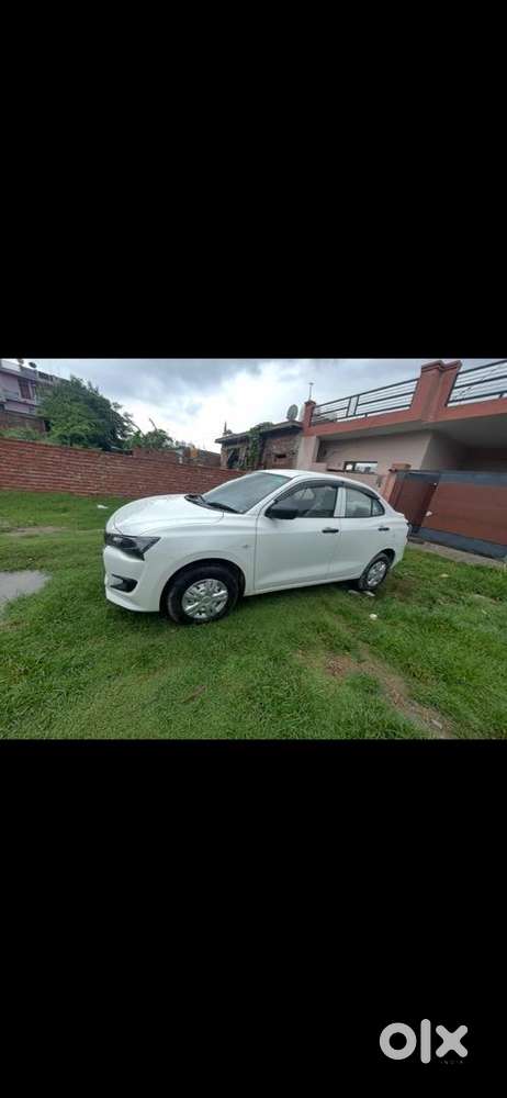 Maruti Suzuki Dzire 2025 Petrol Well Maintained