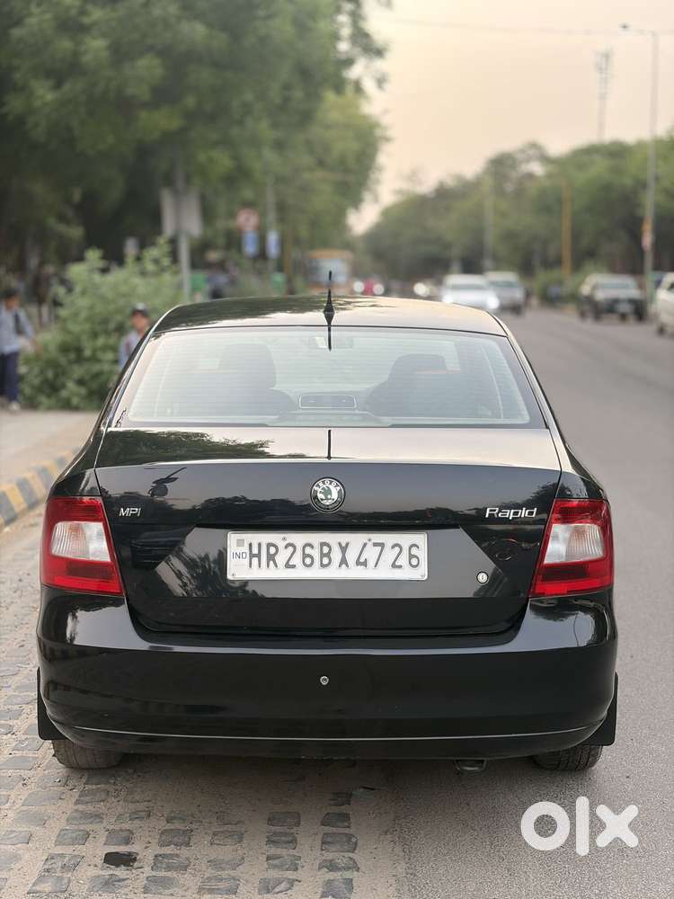 Skoda Rapid 1.6 Mpi Ambition, 2013, Petrol