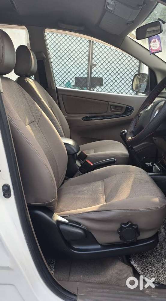 Toyota Innova 2.5 G (diesel) 7 Seater, 2015, Diesel
