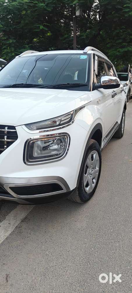 Hyundai Venue 1.4 Crdi S, 2020, Cng & Hybrids