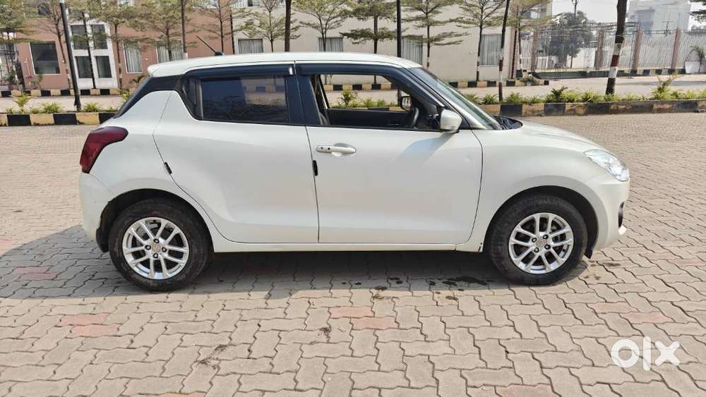 Maruti Suzuki Swift Vvt Zxi, 2022, Petrol