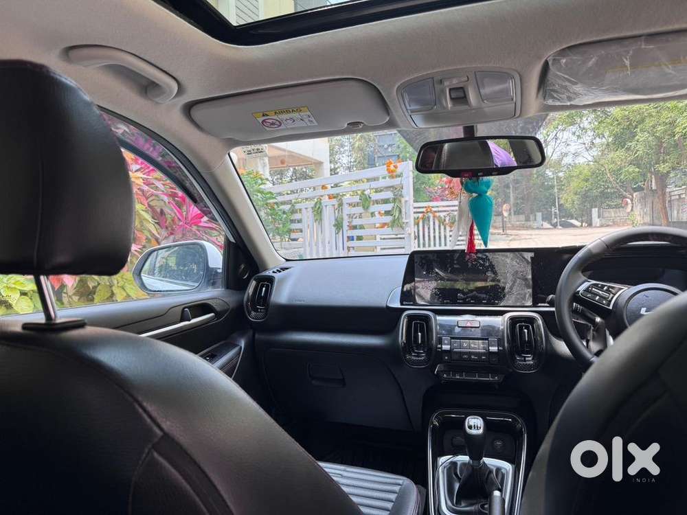 Kia Sonet 2023 Petrol Well Maintained