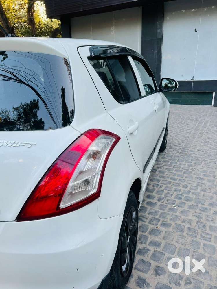 Maruti Suzuki Swift 2014 Cng & Hybrids Well Maintained